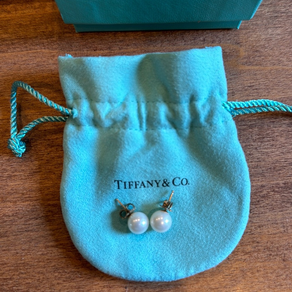 Tiffany & Co. Zigfield Collection Pearl and Sterling Silver Earrings 7MM